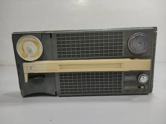 *Defeito LEIA* - Vitrola Portátil Transistor 7 S9b (Usado)