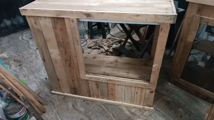 Balcão de madeira rústico para comércio