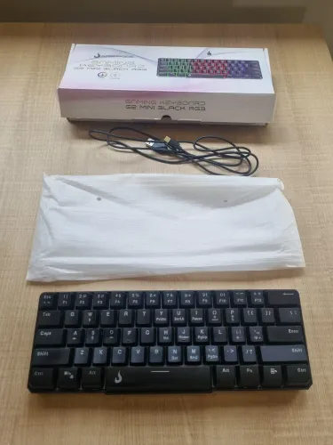 Teclado Semi Mecânico Rise Mode 68% gamer RGB