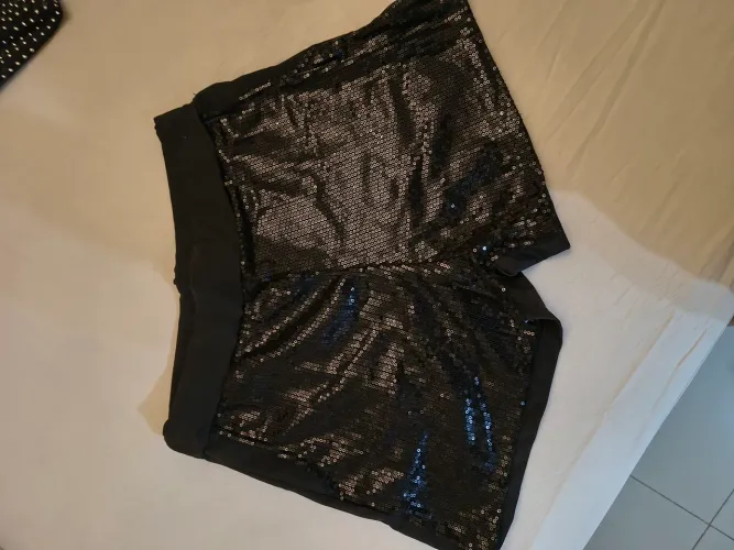 Short paetê 