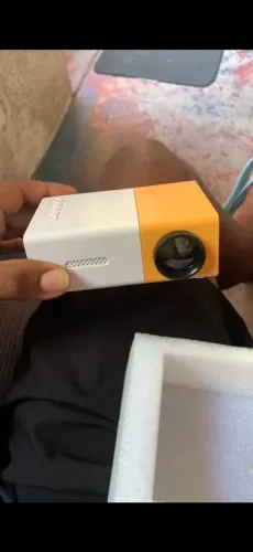 Vende-se mini projetor