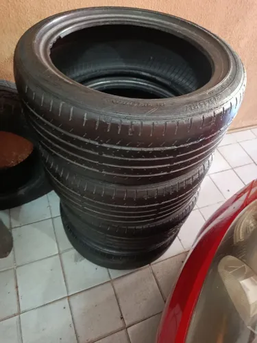 04 pneus 17"