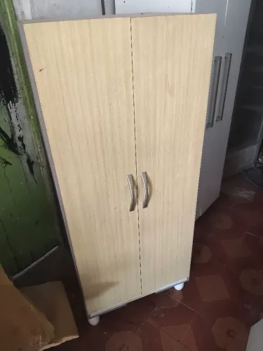 Multiuso pra quarto