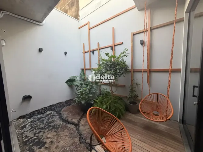Sala disponível para locação no bairro Vigilato Pereira em Uberlândia-MG
