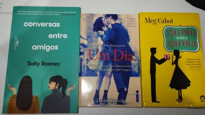 Kit 3 Livros de Romance: Conversas Entre Amigos + Um Dia + Garoto Encontra Garota
