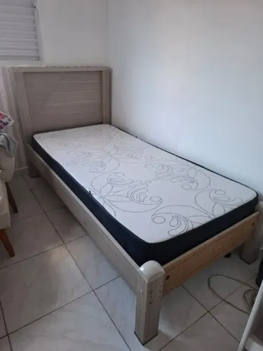 Cama solteiro madeira