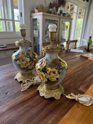 Abajures de época em perfeito estado