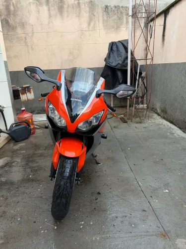 CBR muito conservada