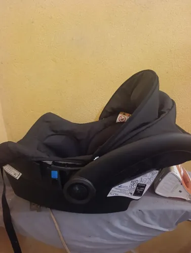 vendo um bebê conforto da marca galzeroni novo usado três vezes porque meu bebê ganhou out