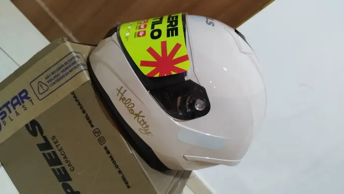CAPACETE FEMININO 58