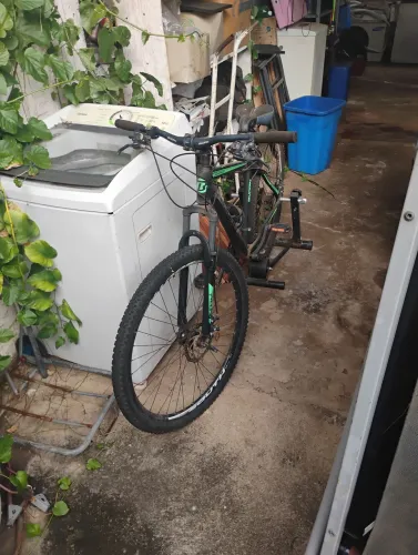 Bicicleta aro 29 com suporte para fazer exercícios em casa