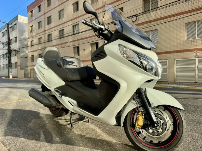 Dafra MAXSYM 400i ? C/ GARANTIA DE FÁBRICA ?