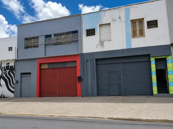 Galpão para venda tem 668 metros quadrados com 6 quartos em Santo Amaro - Recife - PE