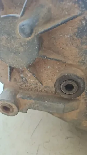 Caixa de tração cherokee v8