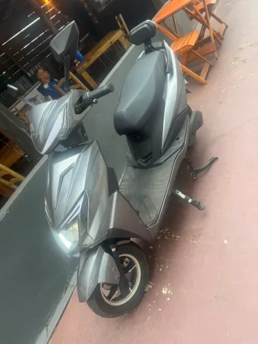 Vende-se scooter
