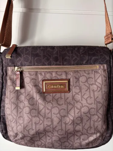 bolsa crossbody Calvin Klein