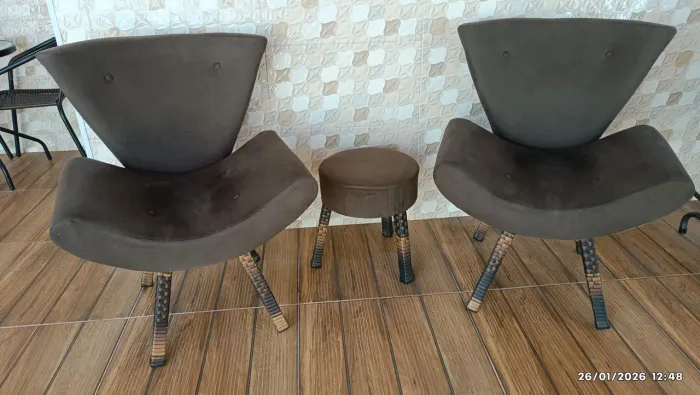 Conjunto poltrona, ótimo estado de conservação 250,00