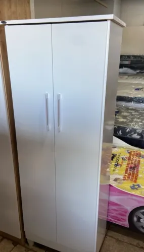 Armário multiuso