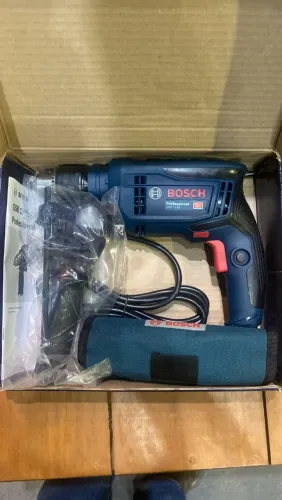 Furadeira de impacto GSB 13 RE 750W