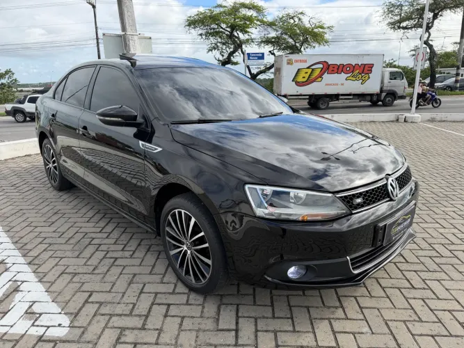 Volkswagen Jetta Comfortline 2.0 T.flex 8V 4P Tipt. 2014