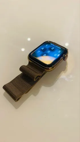Apple Watch 5 dourado 44mm