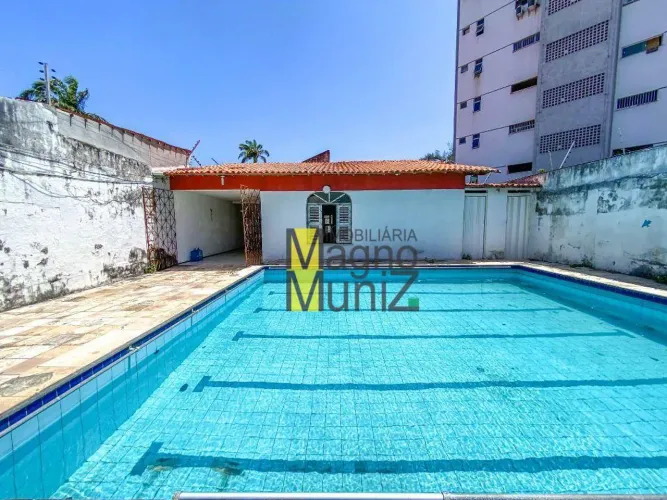 Black Friday - Casa Plana com piscina e 3 quartos à venda, 396 m² por R$ 495.000 - Papicu 