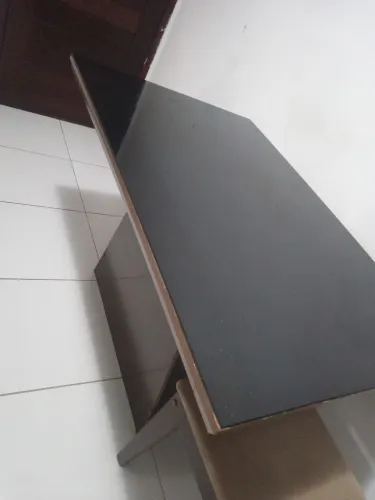Mesa bom estado