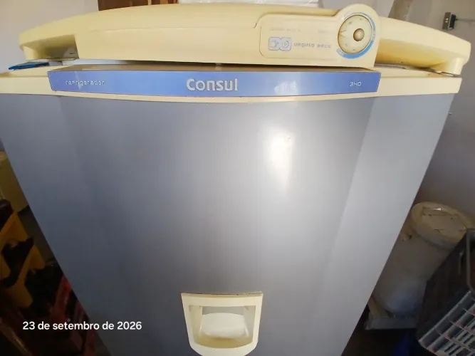 Geladeira Consul 340L degelo seco 