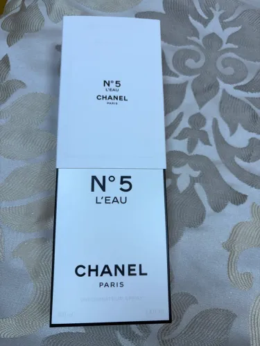 Embalagem perfume Chanel no5