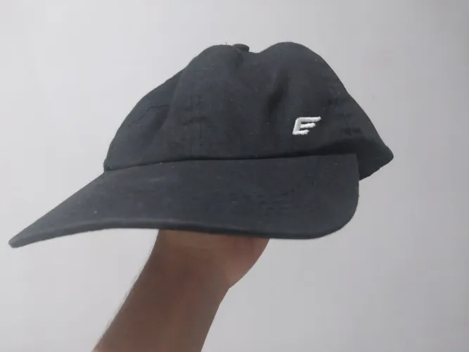 Boné preto