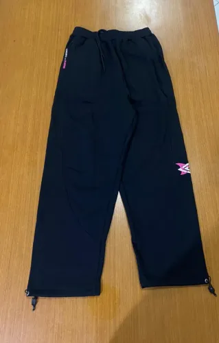 Mertra x Umbro Calça Baggy Preta