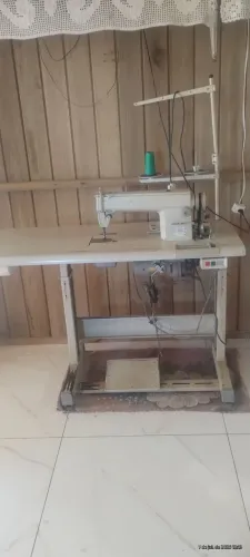 Máquina de costura SINGER rrta