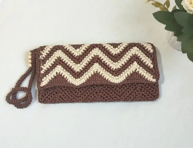 Clutch de crochê 