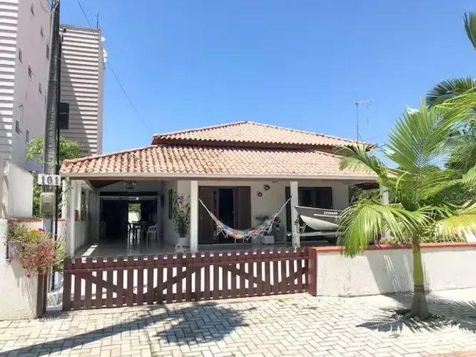 Casa para Temporada em Itapoa - SC