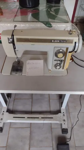 Maquina de costura Elgin Super Zig Zag Funcionando Perfeitamente