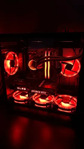 PC GAMER RTX 4060 8GB + RYZEN 7 5700X