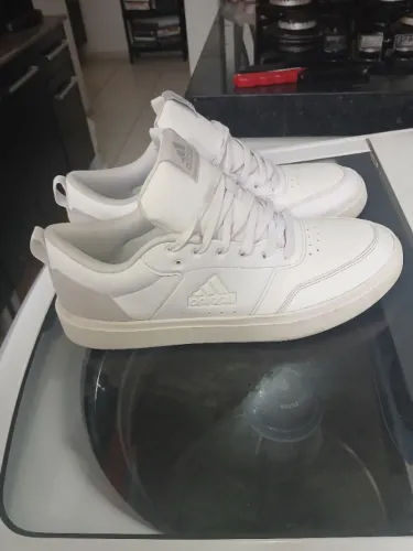 vendo Tênis Adidas Park Street nº 44, masculino, pouco usado.