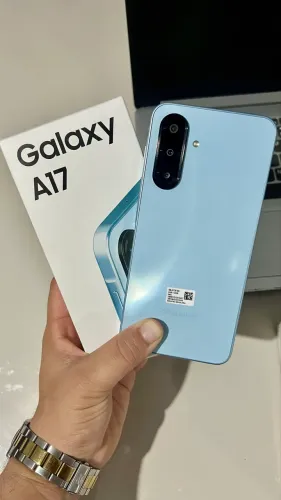 Vendo Samsung A17 lacrado