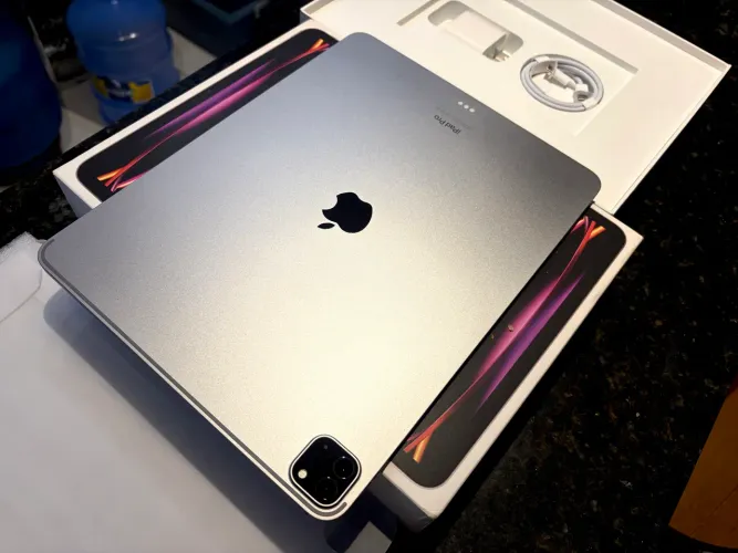 iPad Pro M2 ( 13 polegadas)