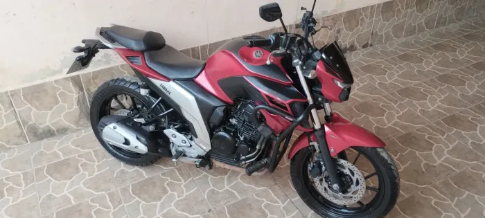 Fazer 250