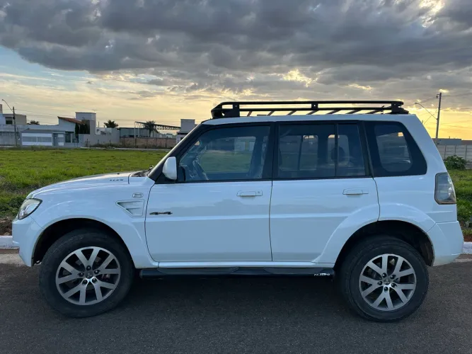 Mitsubishi Pajero TR4 2.0/ 2.0 Flex 16V 4X4 Aut. 2015