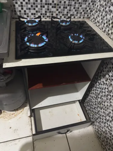 Cooktop semi novo com bancada