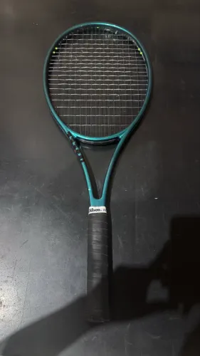 RAQUETE WILSON BLADE PRO V9 305G GRIP L4 16X19