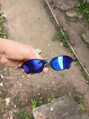 Lupa azul