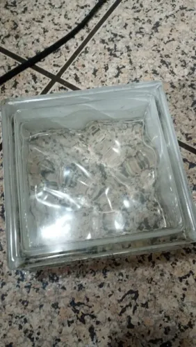 Vendo tijolos de vidro