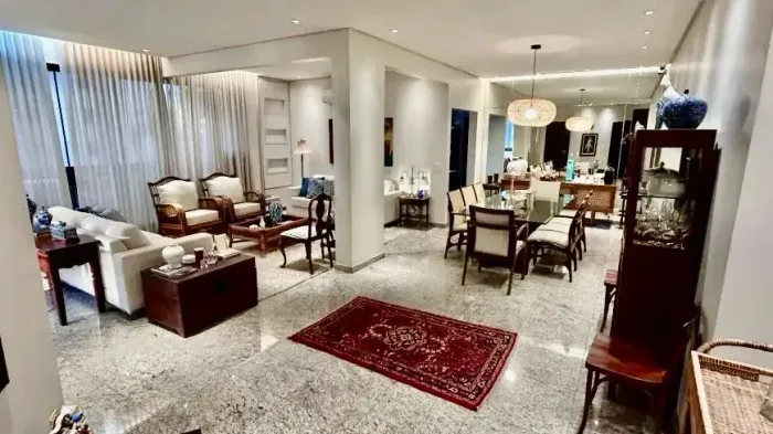 Apartamento, 206 m2, 3 suítes, cozinha separada da sala, próximo ao Setor Bueno, Parque Va