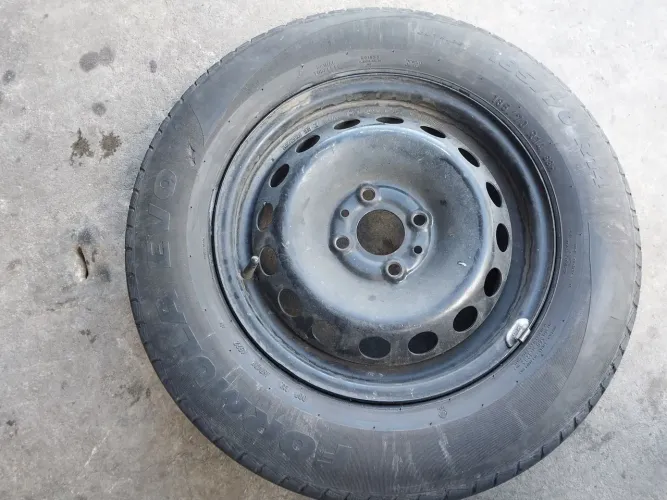 Roda fiat original + pneu