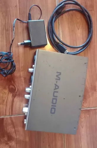 Interface de áudio M- áudio