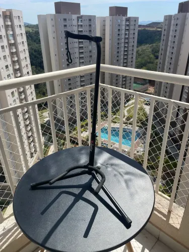 Estante de chão Guitarra