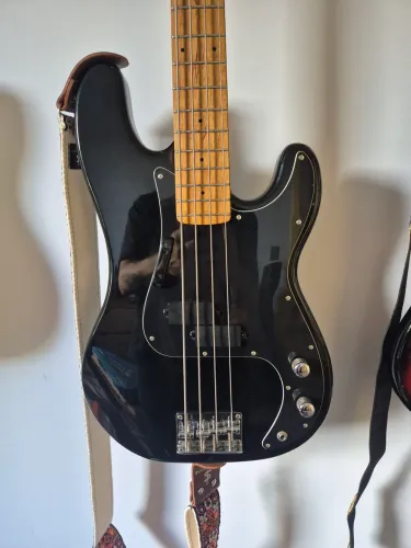 Contrabaixo Samick Precision Bass anos 90